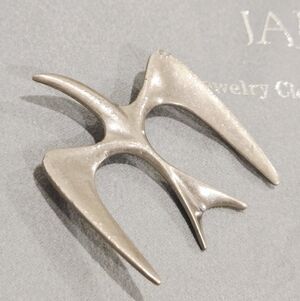 Vintage 1967 Sarah Coventry Mr Seagull Brooch Modernist Design